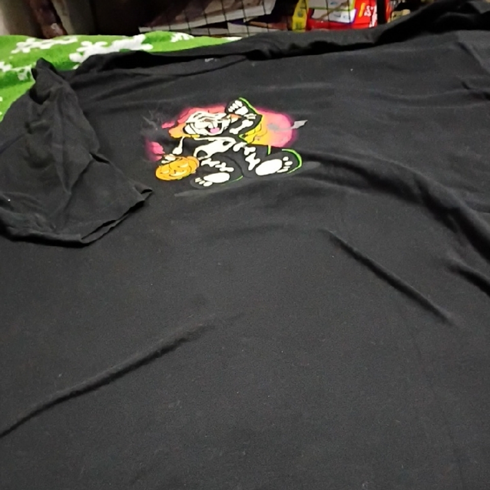Black Graphic Short Sleeve Tee